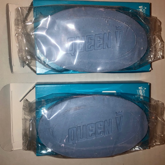 (2) Queen V CLEANSING BAR NWT Wild Berry - Picture 4 of 7